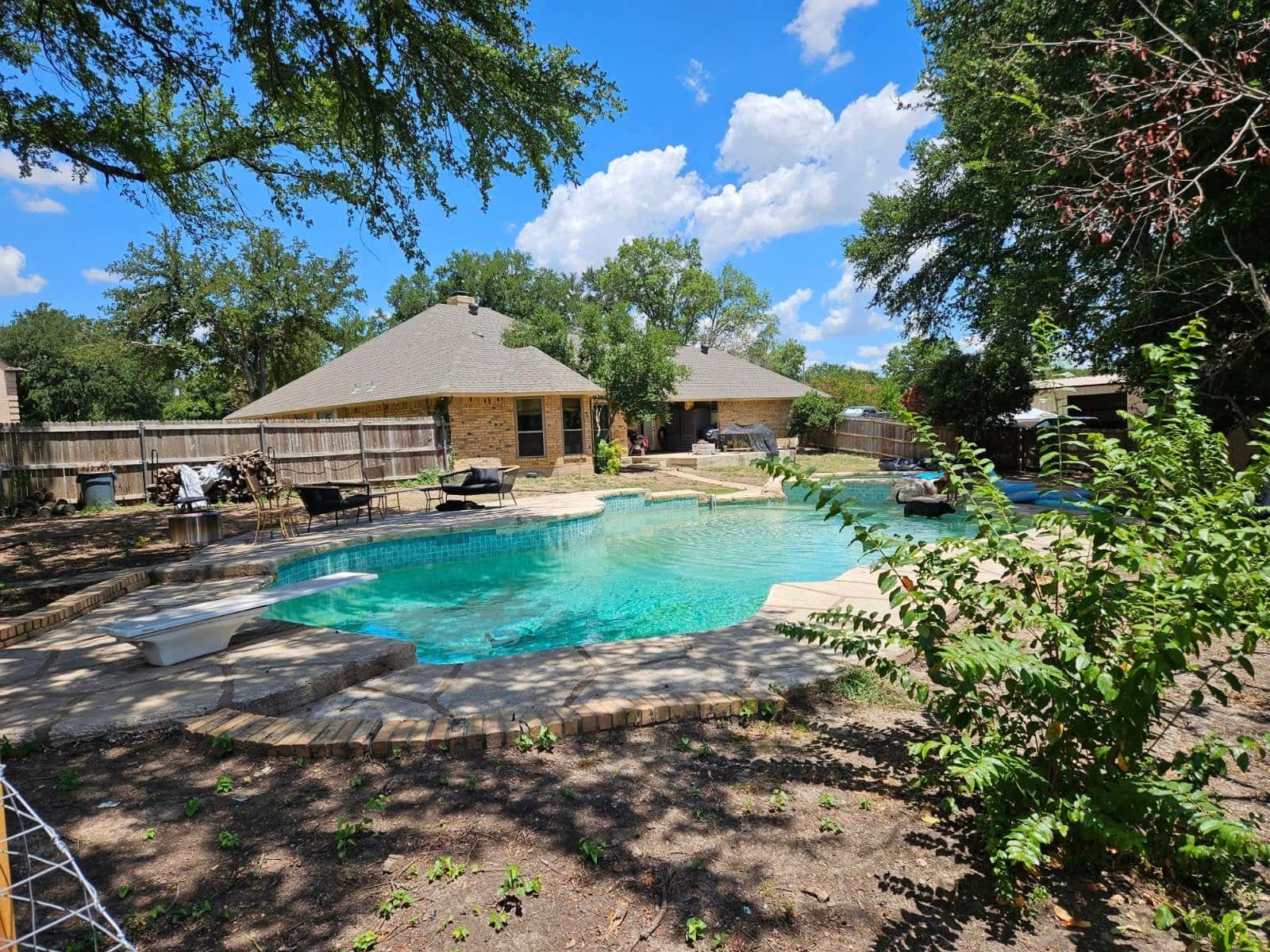 completed pool from the Fredrick's Custom Design Pools project portfolio